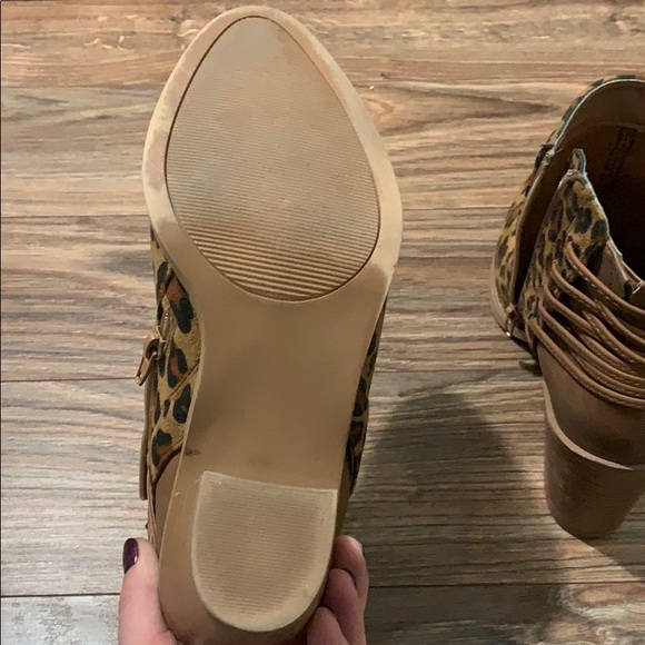 Cheetah booties - Picture 3 of 3